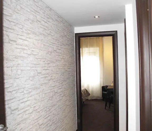 Casa de hóspedes Bedrooms In *